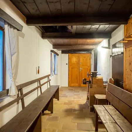 Hoření Kazdice - Horská Chata Lodge