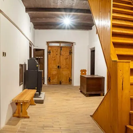 Hoření Kazdice - Horská Chata Lodge